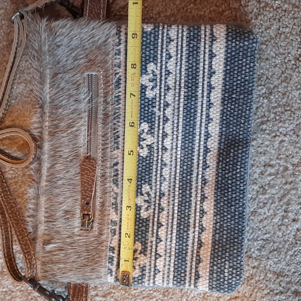 NWT Myra Crossbody purse - Picture 6 of 6